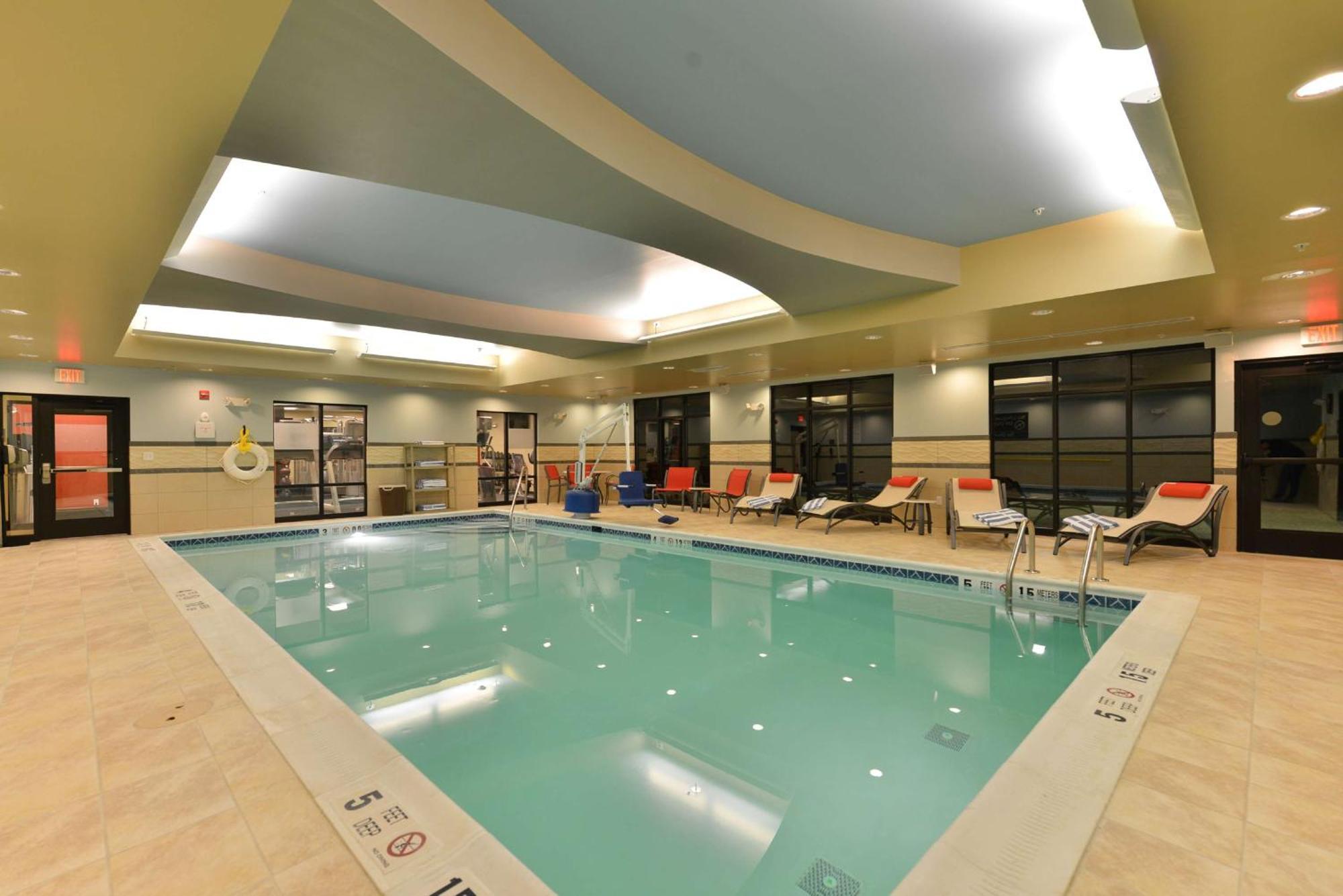 Hampton Inn Corning/Painted Post Экстерьер фото
