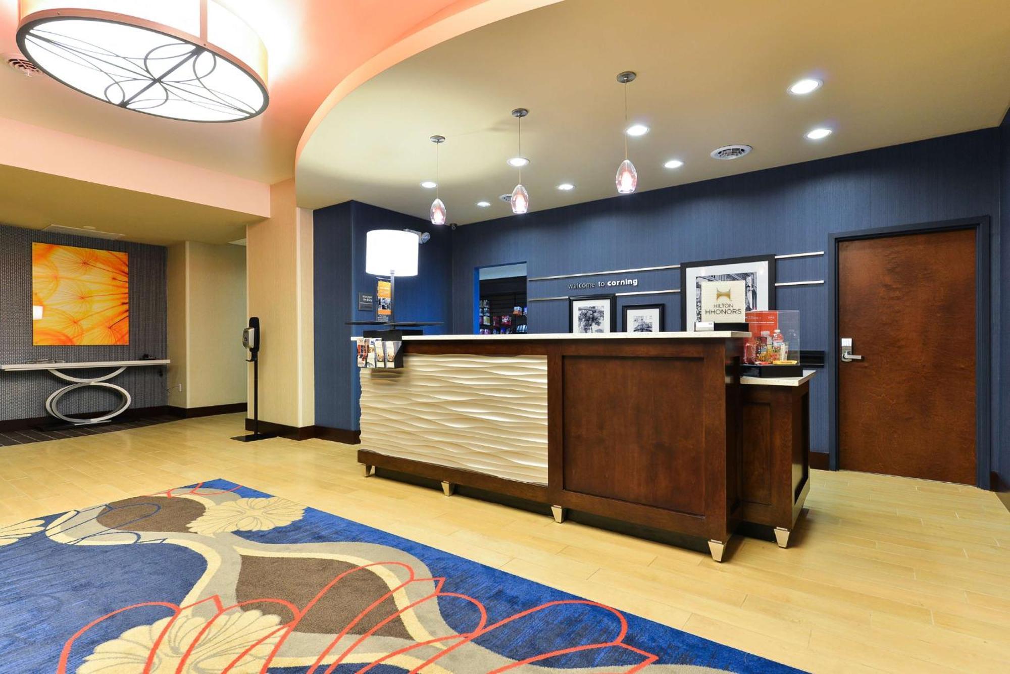 Hampton Inn Corning/Painted Post Экстерьер фото