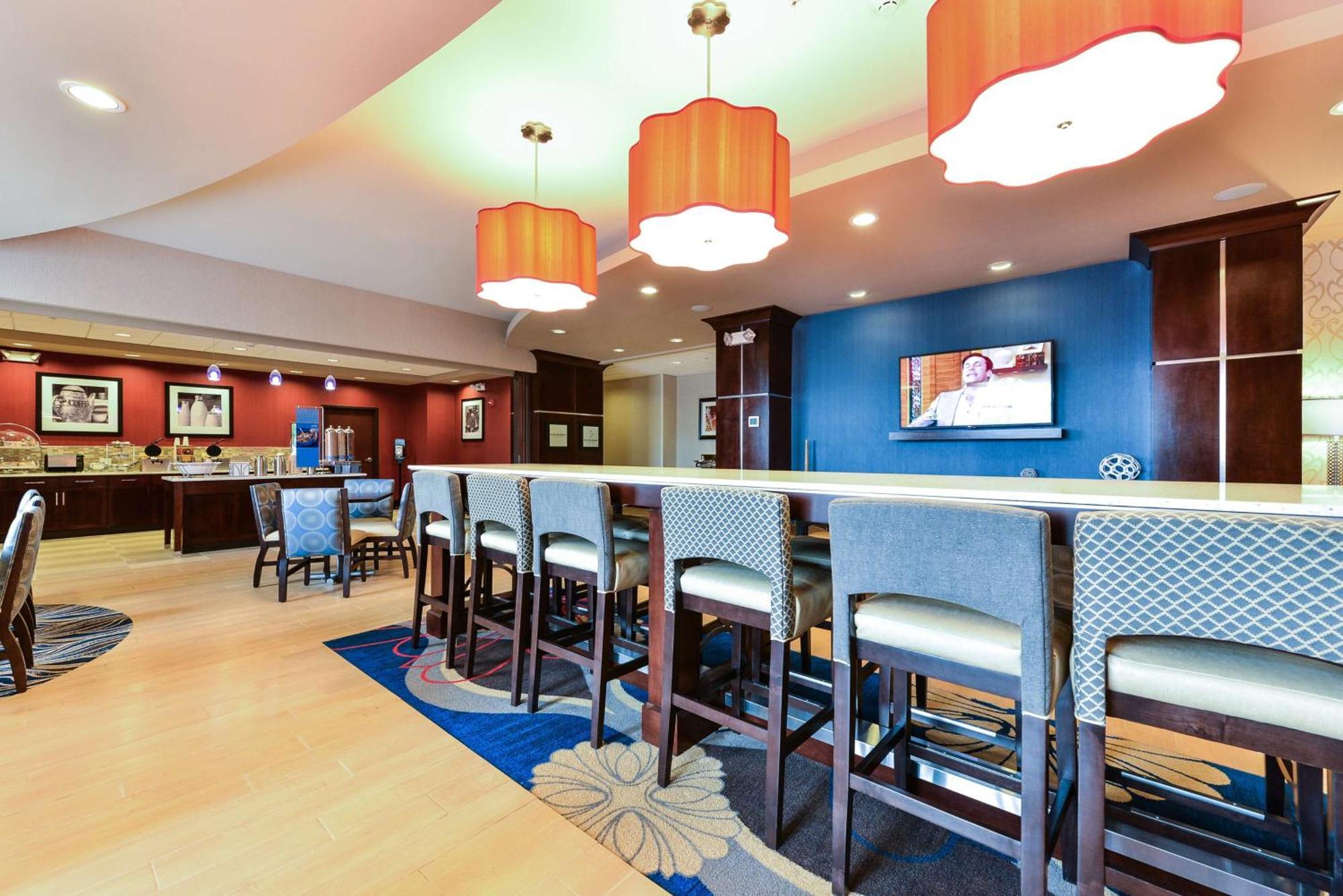 Hampton Inn Corning/Painted Post Экстерьер фото